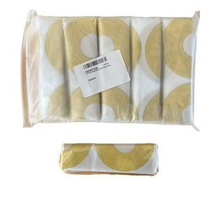 INDIVIDUALLY WRAPPED FOR TRAVEL: Pack of 20 disposable toilet seat covers.